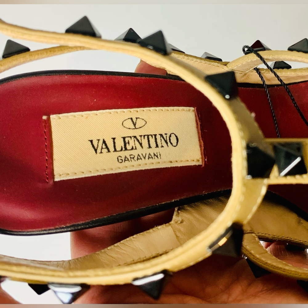Valentino Garavani Lacquered Rockstud Leather Maroon/Red & Blue Pumps 36EU/6 US - Picture 5 of 16